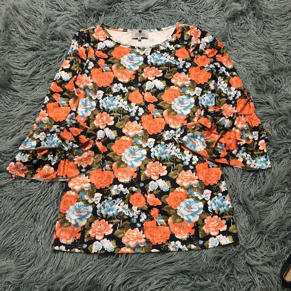 Dainty Jewells Top